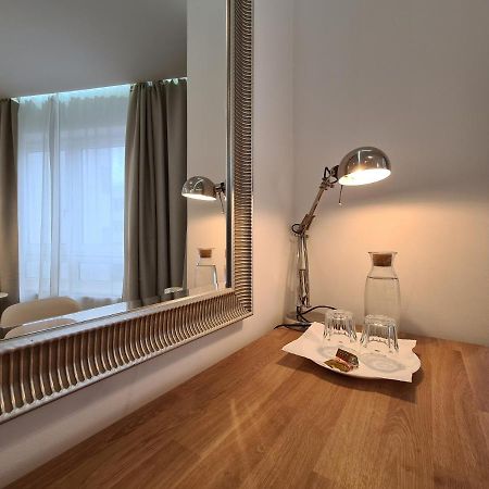Schones Zimmer In Zentraler Lage Hanôver Exterior foto