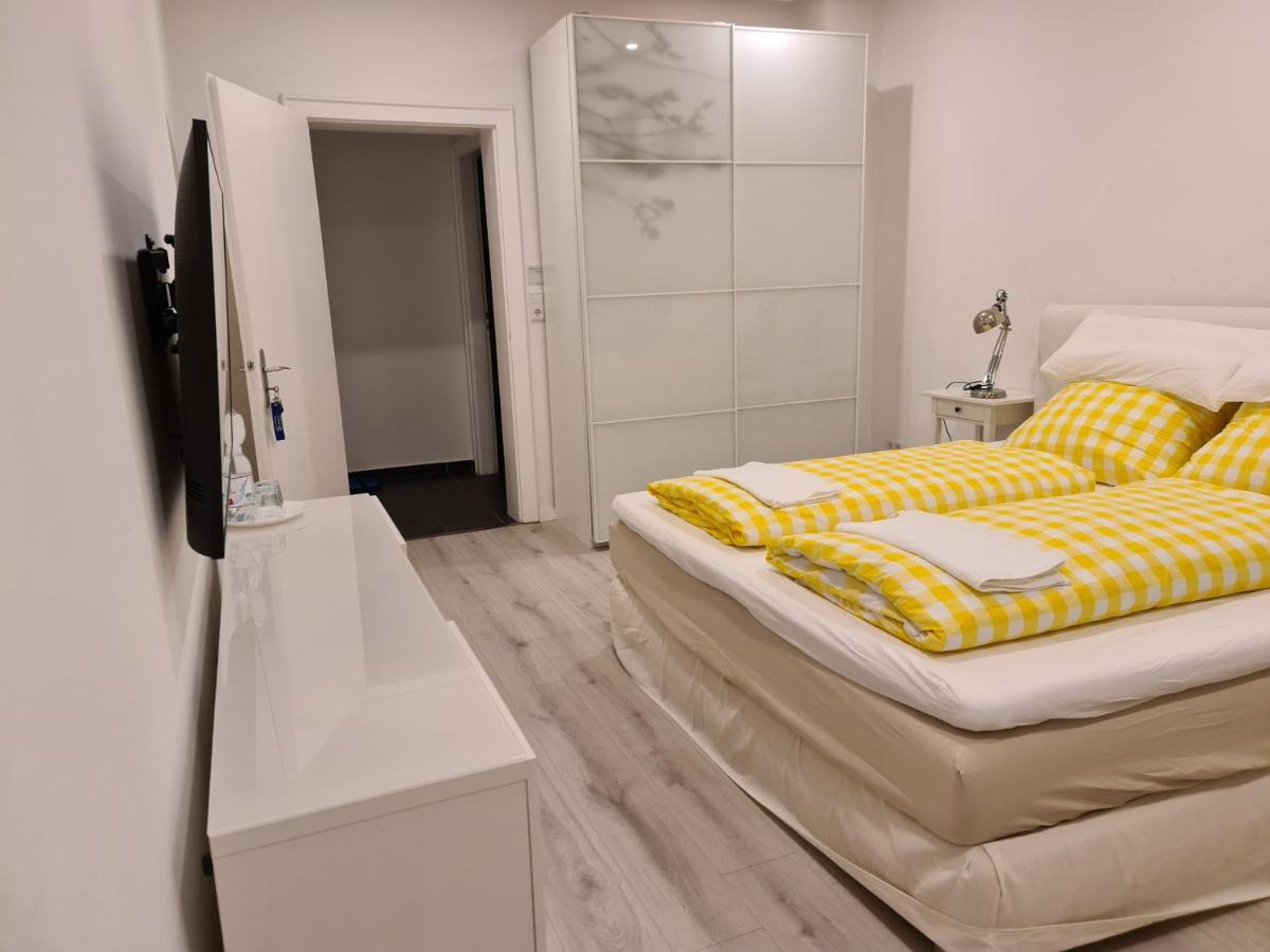 Schones Zimmer In Zentraler Lage Hanôver Exterior foto
